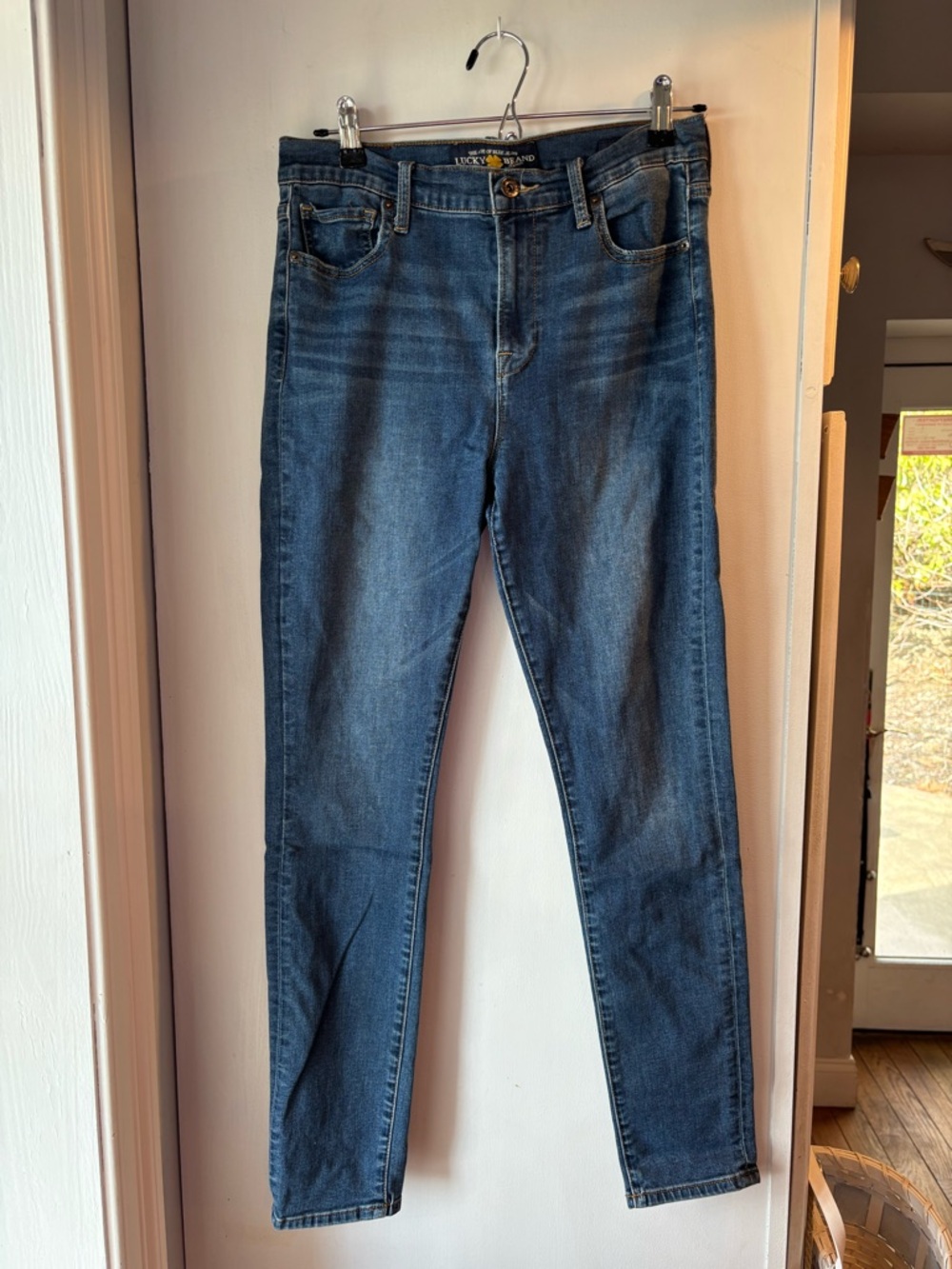 Lucky Brand Women's Skinny Jeans in Dark Blue Wash